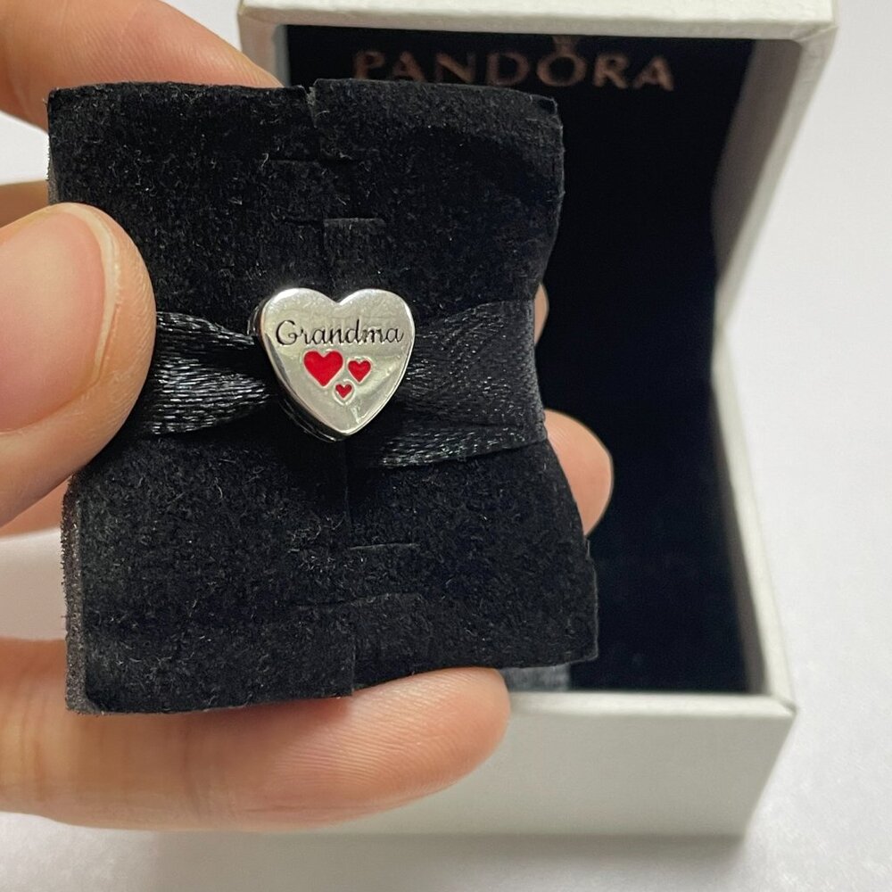 Pandora I Love Grandma Exclusive Heart Charm